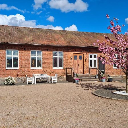 Horlinge Guesthouse Finja エクステリア 写真